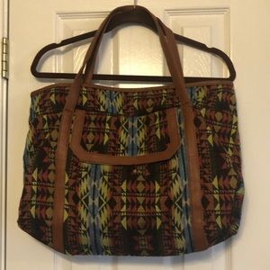 Geometric fabric tote